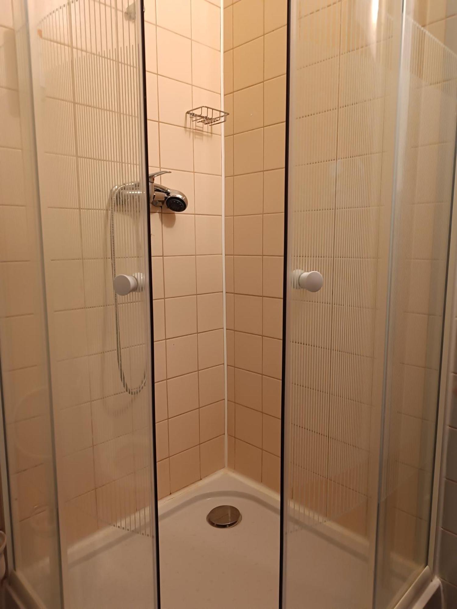 Hotel Ardilla à Lhota  Extérieur photo